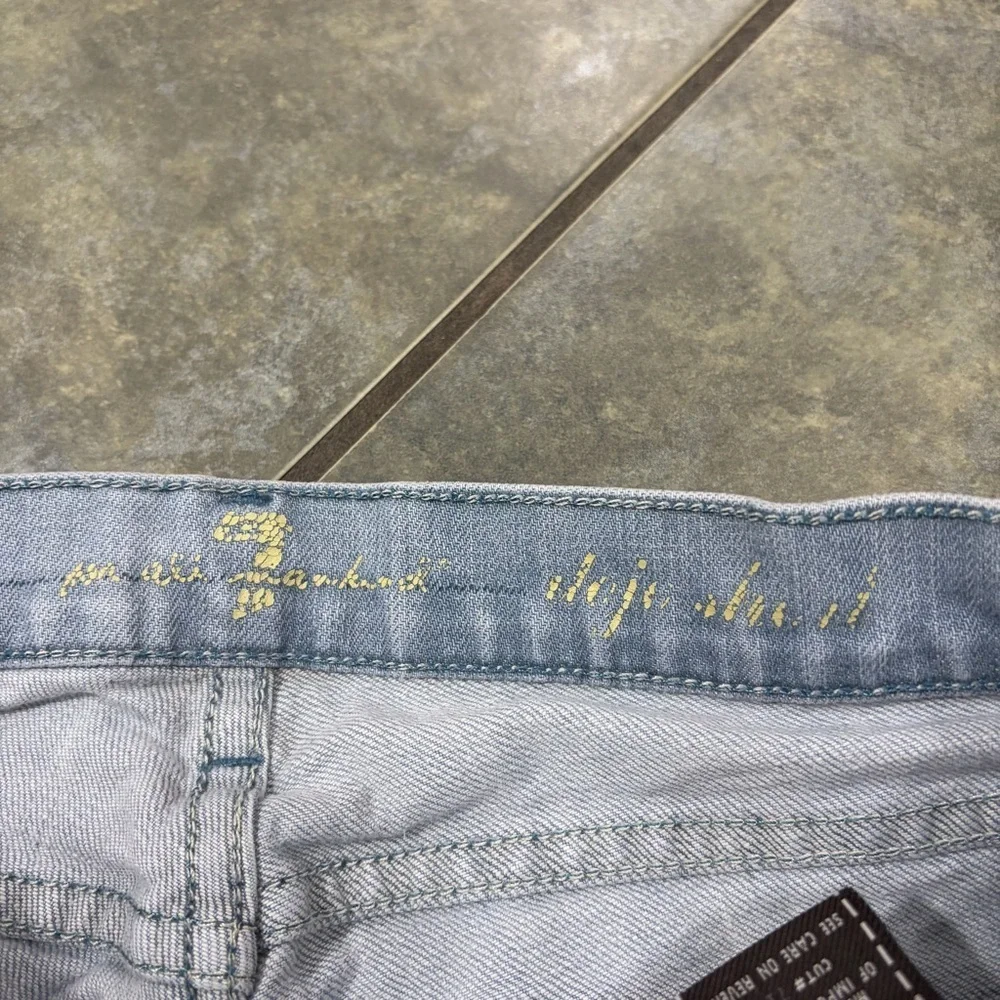 7 For All Mankind Sz 25 Dojo Bermuda Jeans Denim Shorts Light Wash Y2K Preppy - Picture 3 of 11